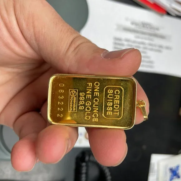 credit suisse pendant 24k gold
